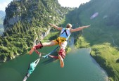 kaiyun体育综合-_湖人队迎难而上，誓冲季后赛_，湖人队2022年赛季