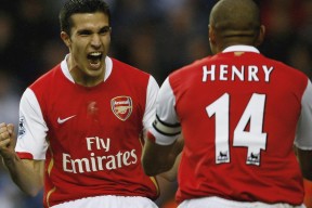 开云平台-公牛球馆引入“智能人脸识别入场系统”，提升安保效率，公牛队进场