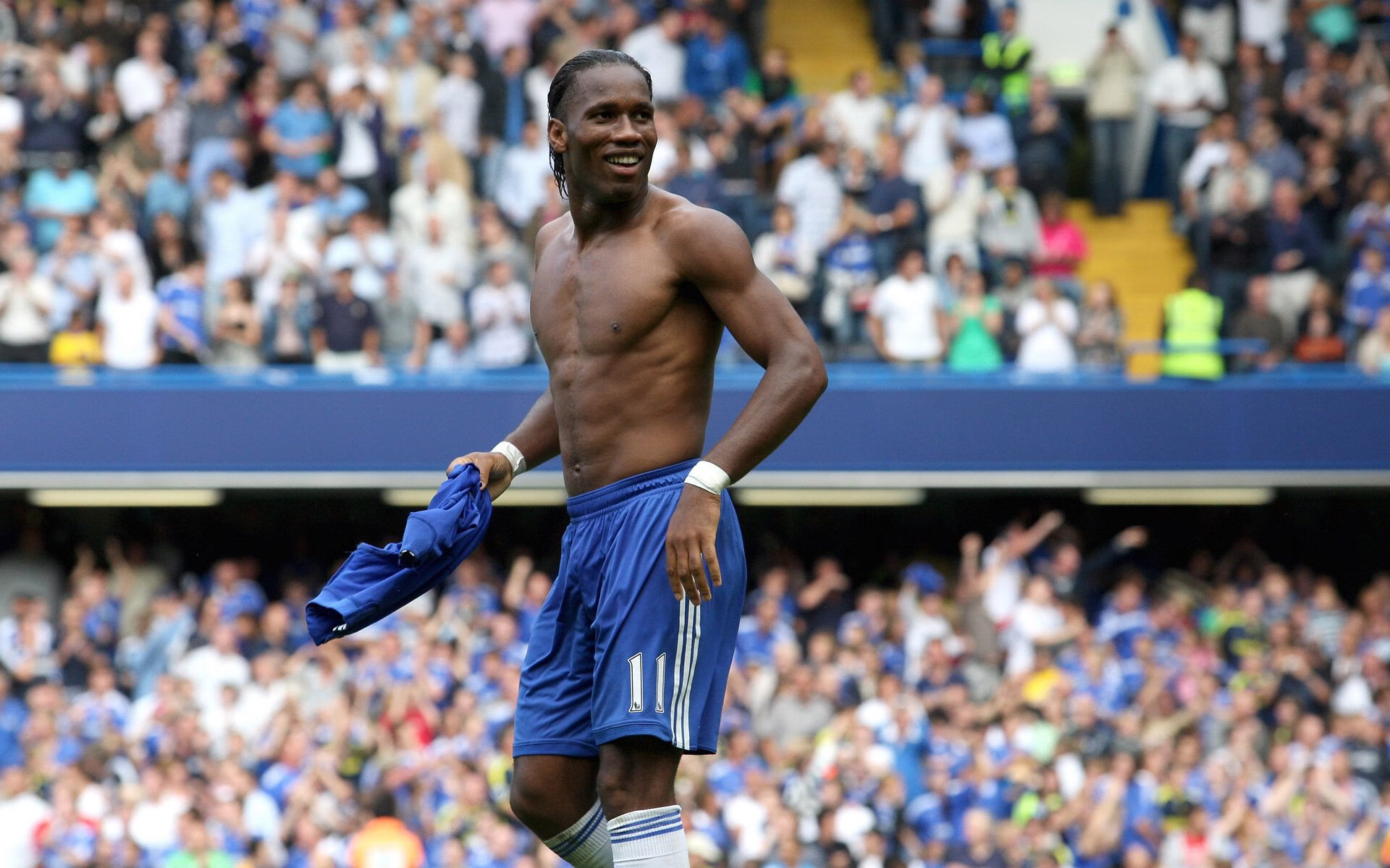 卢克·利特勒在英超飞镖联赛中打破个人得分纪录